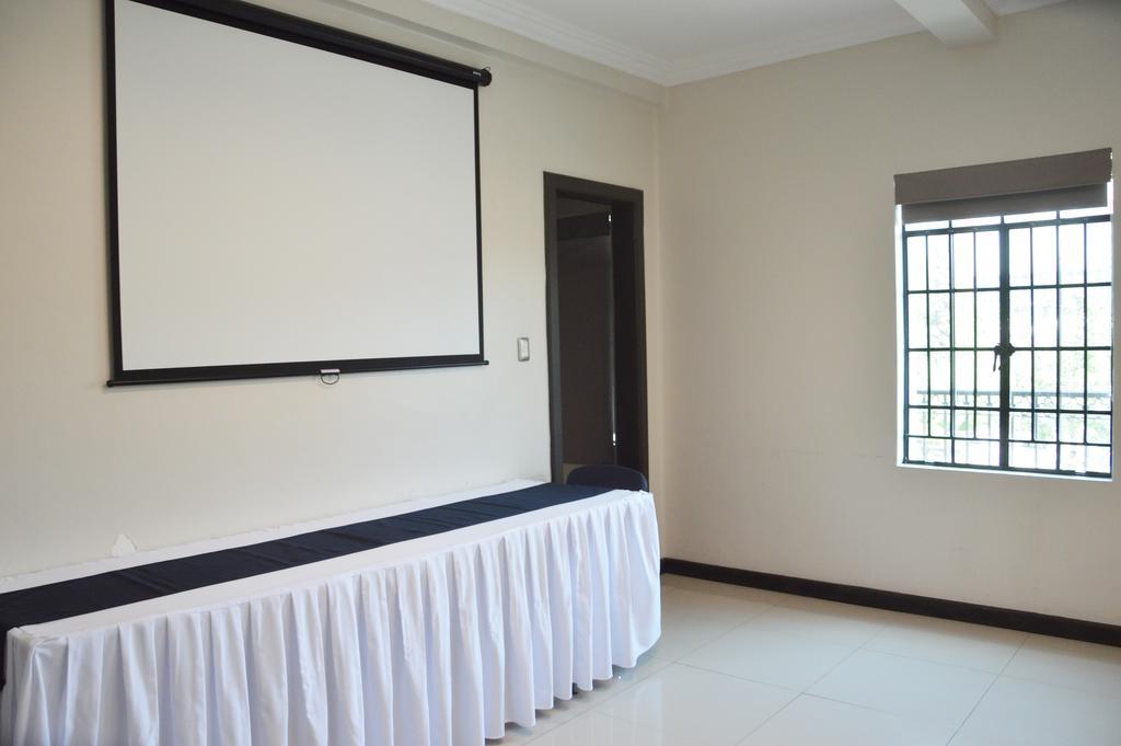 Hotel Los Monteros Ciudad Victoria Εξωτερικό φωτογραφία